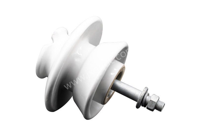 高壓線(xiàn)路針式瓷絕緣子